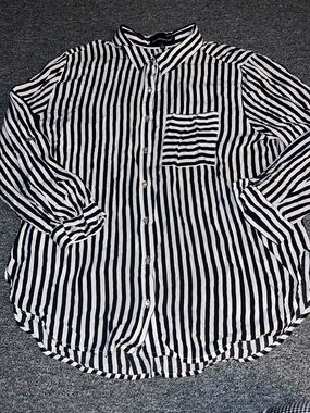 Grand & Greene Women’s Striped Blouse